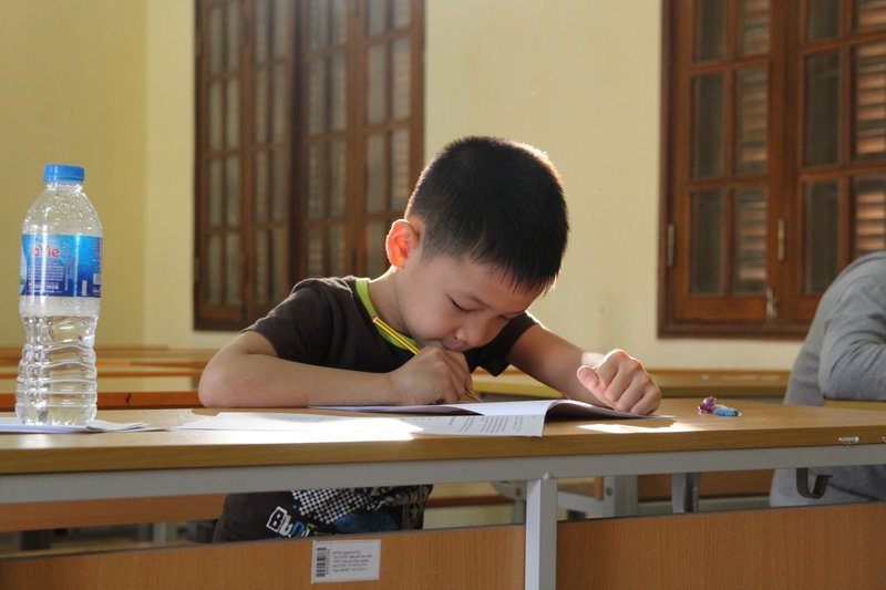bi-quyet-hoc-toan-hieu-qua-dat-thanh-tich-tot-nhat-huong-dan-chi-tiet-truyenchuhay-vn-1-2