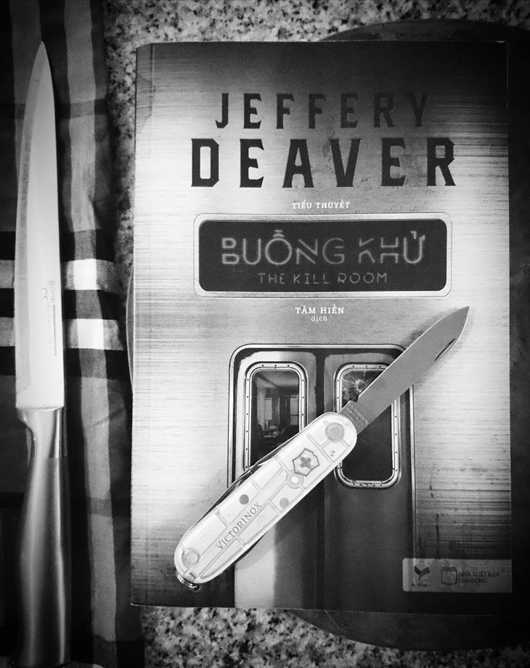 buong-khu-cua-jeffery-deaver-phan-tich-sau-ve-bi-an-va-chinh-tri-den-toi-truyenchuhay-vn-1-2