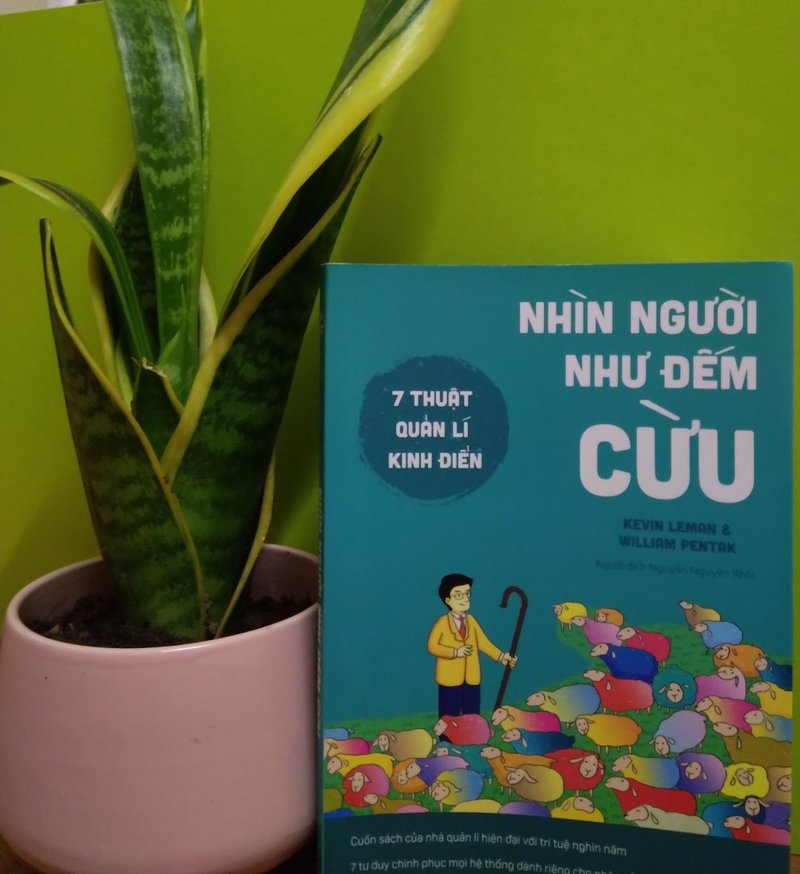 review-nhin-nguoi-nhu-dem-cuu-giai-ma-bi-quyet-lanh-dao-doi-ngu-vuot-troi-tu-nghe-chan-cuu-truyenchuhay-vn-1-1